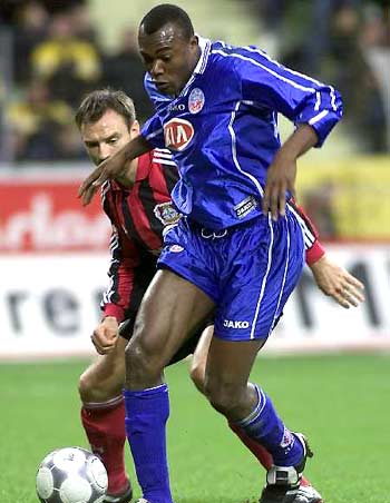 为球队和自 为球队和自